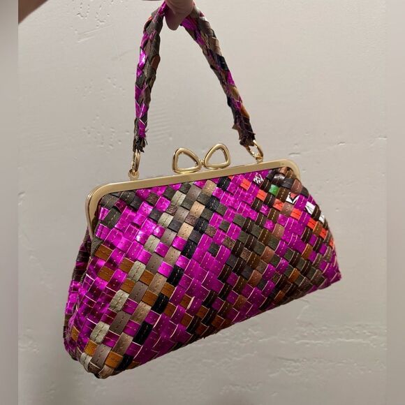 Unique Colorful Woven Cowhide Bowknot Shaped Kisslock Clutch/Wristlet/Crossbody - Picture 7 of 12